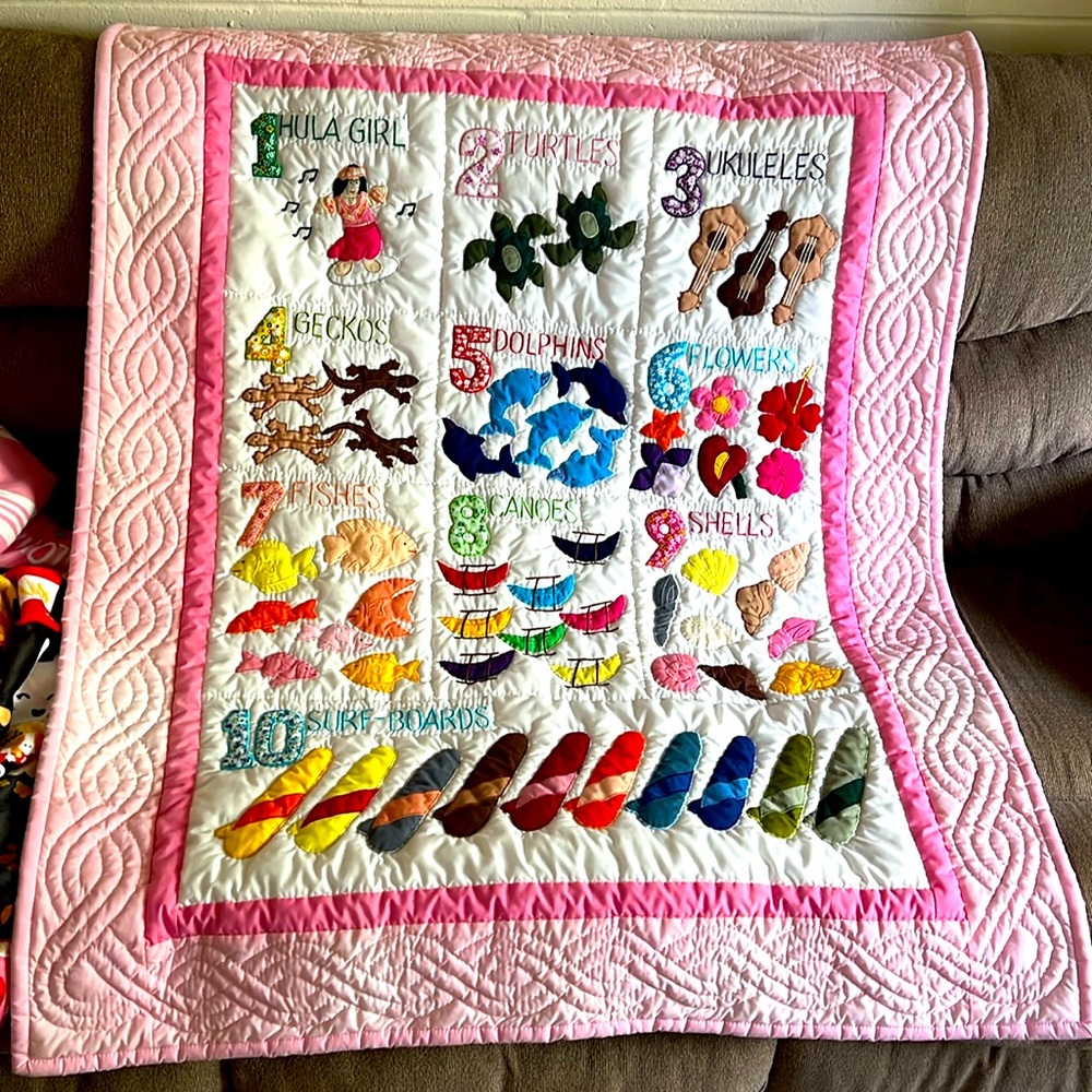 HAWAII - Hawaiian Quilted Girls Throw/Blanket